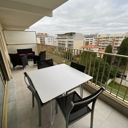 Superbe Appartement Renove A Neuf A 100M De La Mer Juan-les-Pins Exterior photo