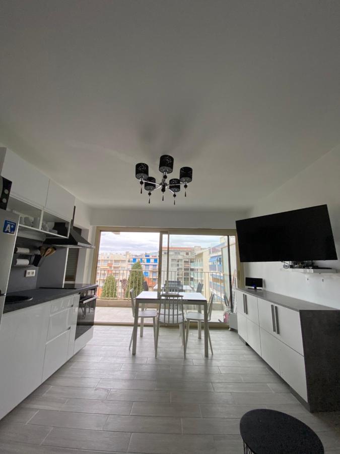Superbe Appartement Renove A Neuf A 100M De La Mer Juan-les-Pins Exterior photo